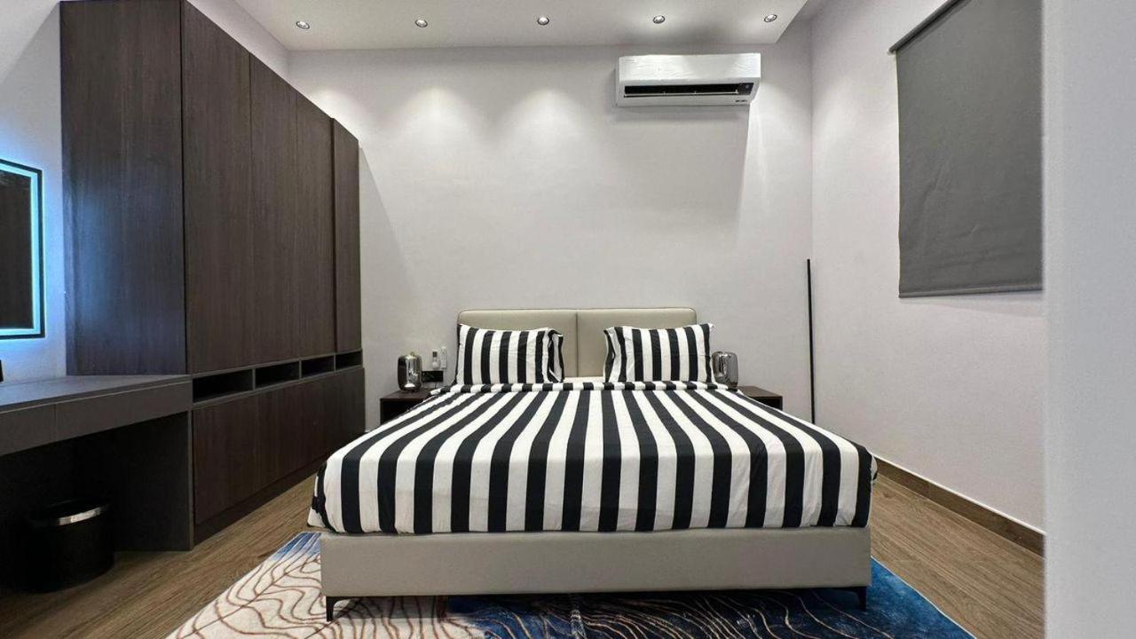 V Hotel In 帕杰 外观 照片